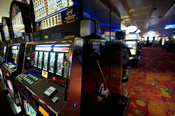 Lucky Number live draw interface showing real-time number selection and payout structure